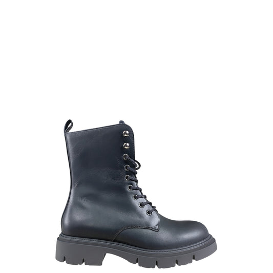 Anfibi donna "Pregunta" 2420009 001 Collezione Autunno/Inverno 2025/2026 - Nero