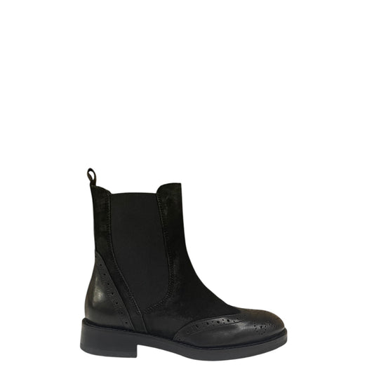 Stivaletti donna "Noa A." 1710 Collezione Autunno/Inverno brogue con elastici - Nero