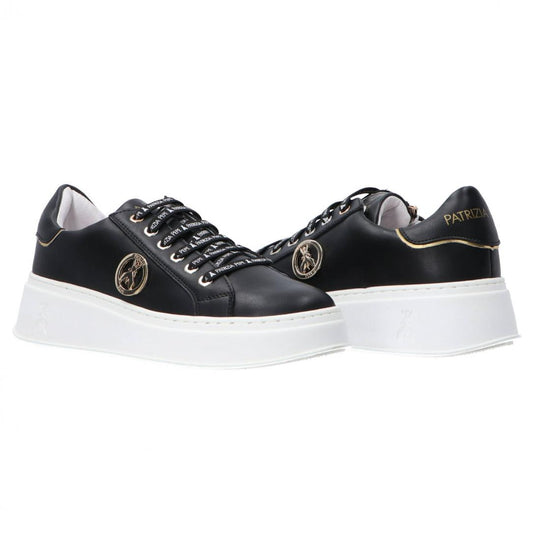 Sneakers donna “Patrizia Pepe” PPJ810 Collezione Autunno/Inverno 2025/2026 – Nero e Bianco