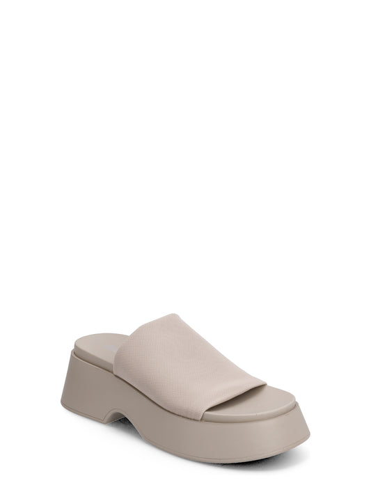 Ciabatte donna "Steve Madden" THROW BACK Collezione Primavera/Estate 2026 - Beige